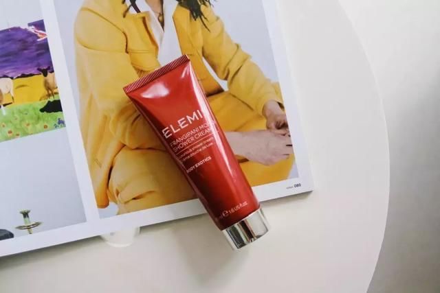 精致女孩丨胸部和私处也要好好护理!