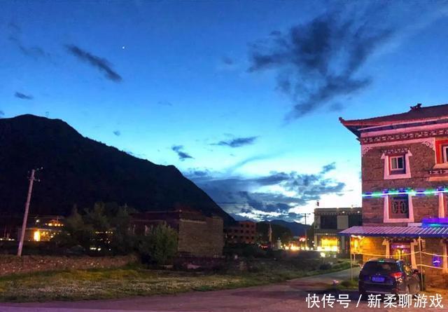 你的宝马标志是不是贴上去的?