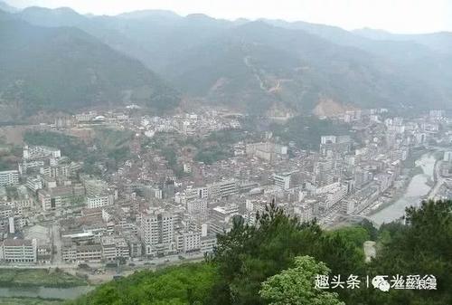 广西人口密度最小的县，也是面积最大的县，你知道是哪个县吗？