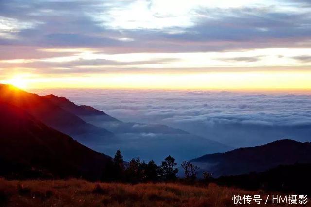  「座山峰」中国有个神奇的地方，一天3次日出，3次日落！