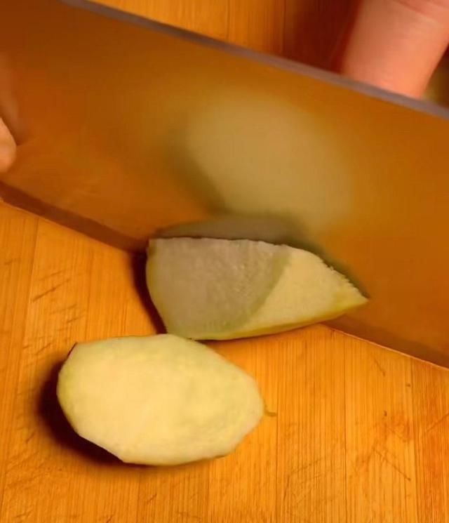  [咸香]茄子这样做，咸香可口，一顿一锅米饭不够吃