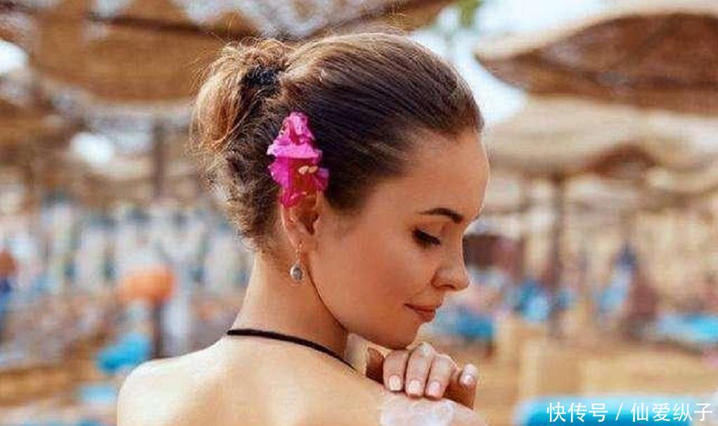  [皮肤变得]女人要想养出好皮肤，牢记这4个护肤小技巧，变白变美不止一点点