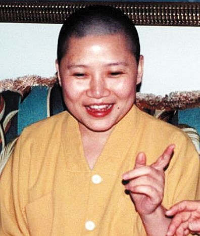 继李娜之后出家后，又一歌手被曝正式皈依佛门?韩红发严肃声明辟