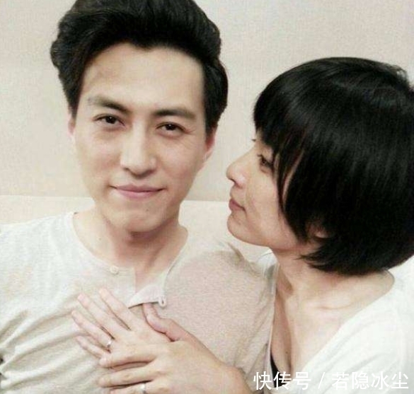  演艺圈：43岁靳东全家近照，二婚老婆是我们熟悉的她，儿子被称最帅星二代