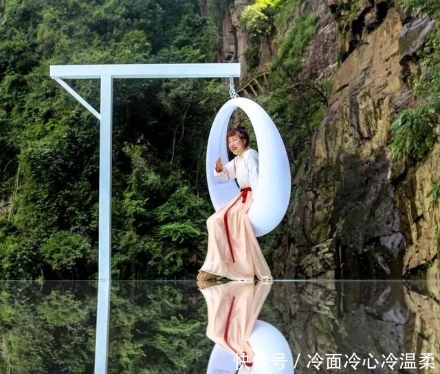 福建这个景区厉害了！为游客报销高速过路费，山水江湖令人沉醉