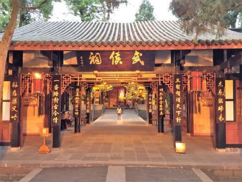 到成都吃什么？玩什么？——成都旅游攻略