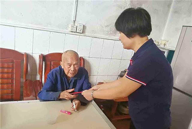 这8类退伍军人请注意，大家可以终身领钱了，倍感暖心的福利