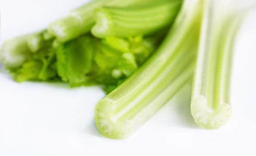 想要化血栓、清血管？那这几种食物可别错过了，为了家人看看吧！