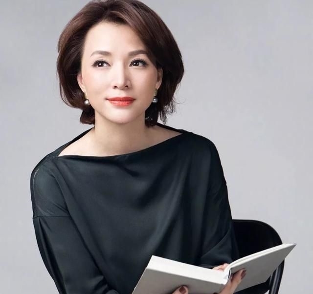  【分半钟】15岁“被逼”打工，37岁成一姐，嫁真爱当后妈，董卿其实很“飙”