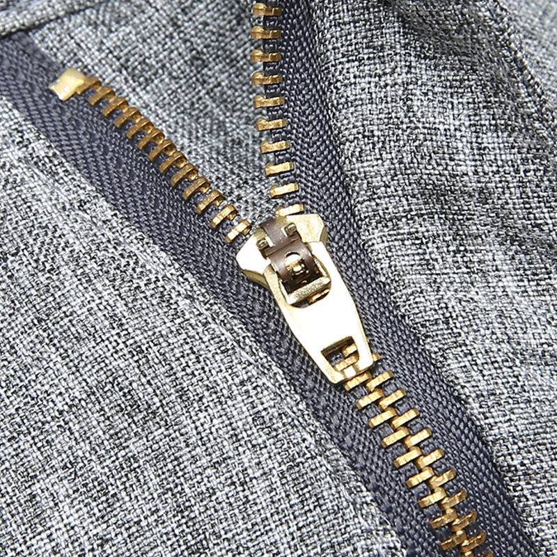 牛仔裤已经烂大街了!当下流行“司令裤”适合6070领导