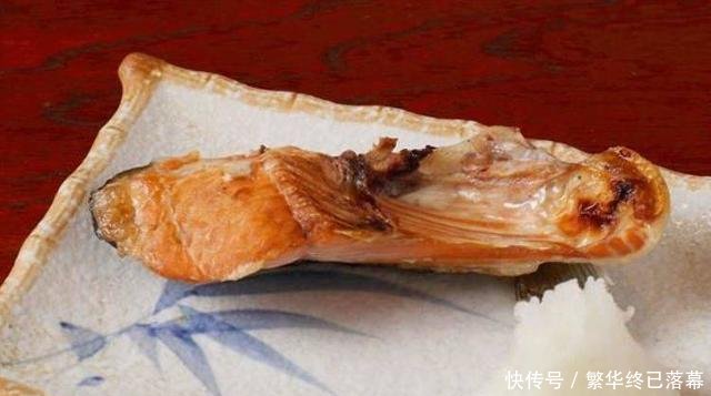  『品尝』在日本百年老字号“金大亭”品尝正宗北海道乡土料理“石狩锅”