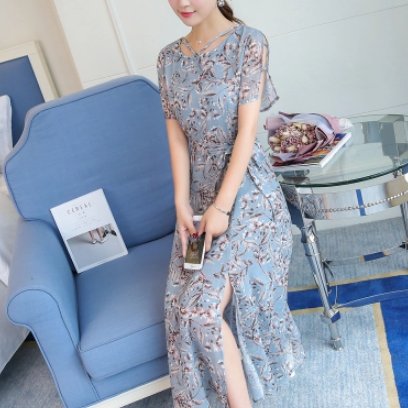 办公室女人都不穿丝袜，现在都流行这样穿，舒适还迷人