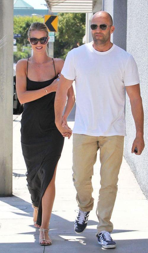 19岁就是维密天使，未婚生子，却活成了所有人最想要的样子！