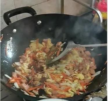  「简直」面条这样做，简直不要太好吃，学会了，一日三餐就有着落了！