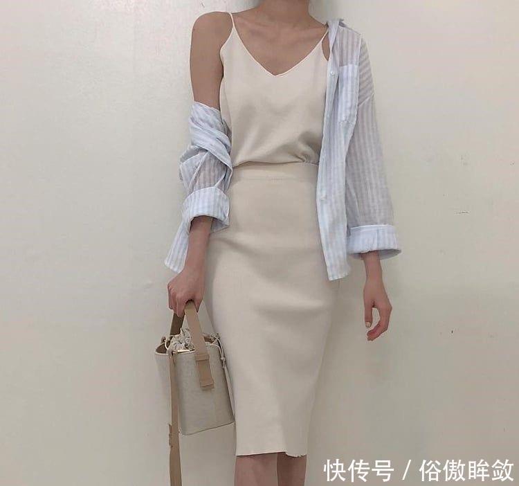 「阳光」夏日连衣裙太单薄,配上外套才好看!还不怕热辣阳光