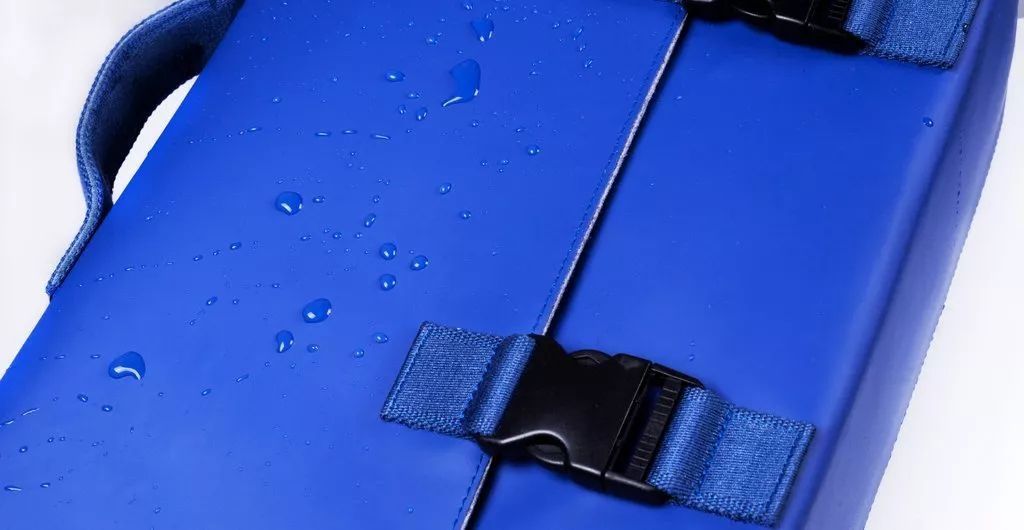 没有北极狐、没有 Herschel …爆灯推荐这款小众包包