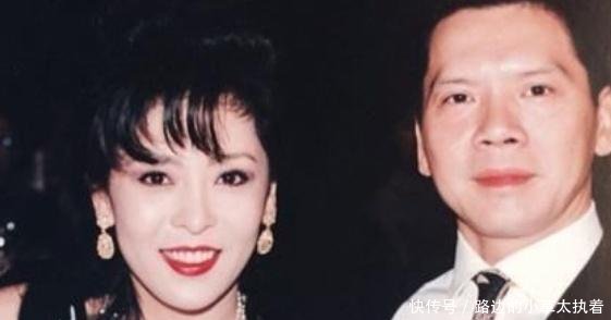 向华强70岁大寿，数年未露面的嘉宾却吓坏刘德华，向太更博道歉