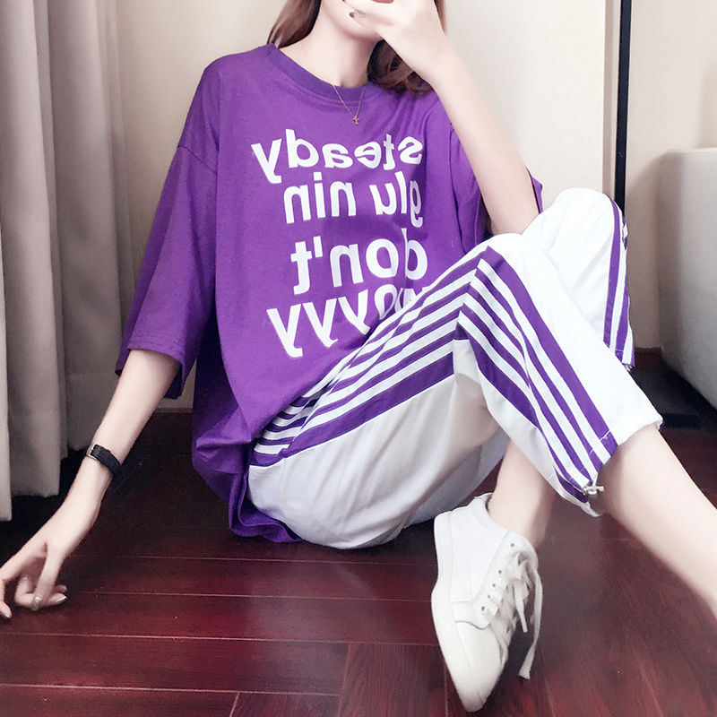 周末走亲戚，穿上新买的时髦套装，都夸我年轻漂亮，越来越会打扮