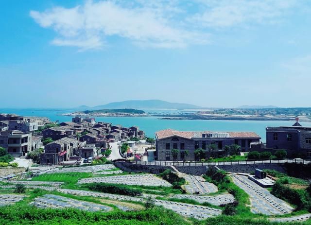 福建第一大岛，景色优美古迹众多，被称为“千礁岛县”