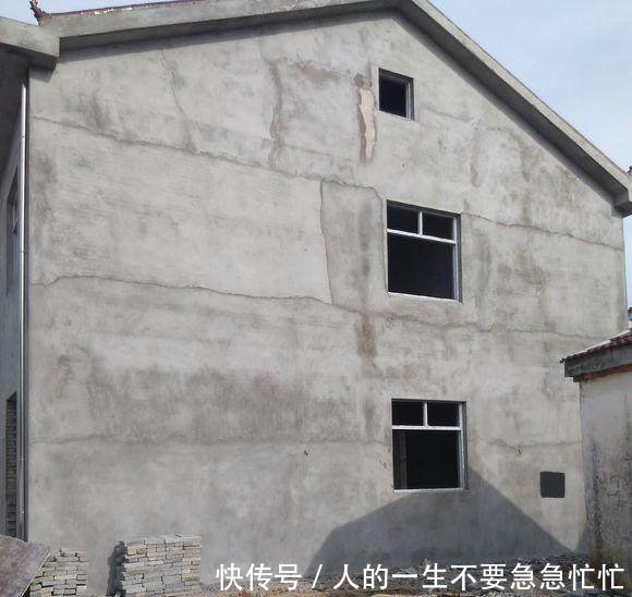 乡村大哥仅仅花了20万，就建了精美的别墅，乡亲们却很妒忌呀！