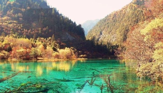 风景完全不输九寨沟的景区，风景美丽，但因捆绑销售让游客很无奈