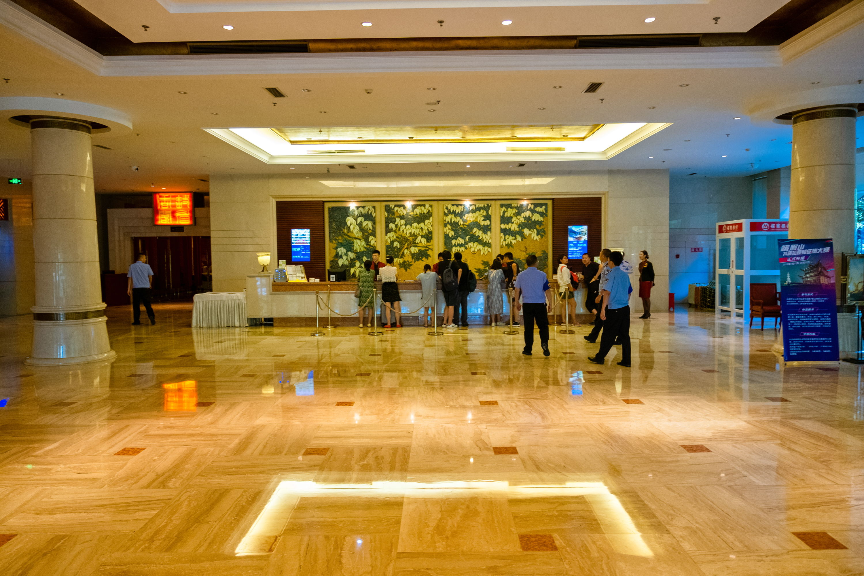 成都出发,周末打卡峨眉山温泉。