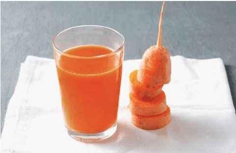 女人脸上长了“斑点”不要慌，教你1个小妙方，淡化斑点白嫩肌肤