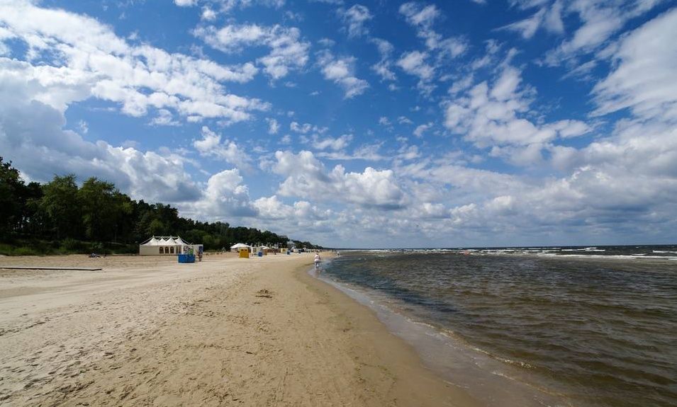 中国人到了欧洲这国才知道, 男人喜欢来这旅游是有原因的