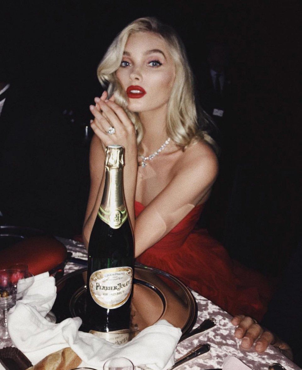 还以为超模穿衣只靠身材吗?论衣品这位维密天使排第一!