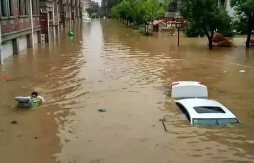 “山竹”过后，大量泡水车上市，曾30万的车卖5万块，值得吗？