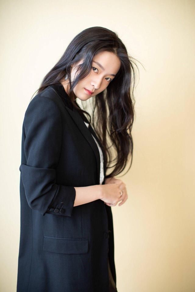 张雪迎最新片杀青了，我好喜欢白发王妃，可咋整