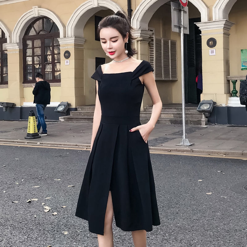 从不穿裙子的姐姐，穿上小黑裙，一家人都被惊艳到了