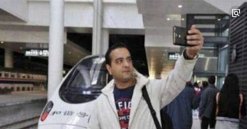 印度游客到中国体验高铁，指出缺点给了中评，网友：一致赞同