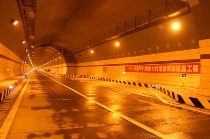  世界纪录|中国当代五个人类超级工程：打破众多世界纪录，春运发