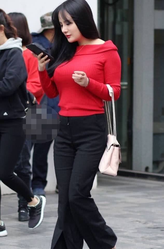 街拍:图1这个大姐和我的好朋友余璐长的好像,