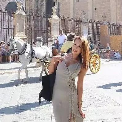 女生什么样的身材才叫好？这种天使面庞，魔鬼身材，最符合大众审