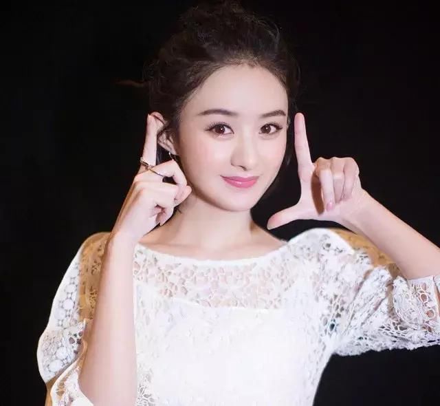 已怀宝宝即将嫁给超级富二代？赵丽颖早就回应过，一动作揭示真相