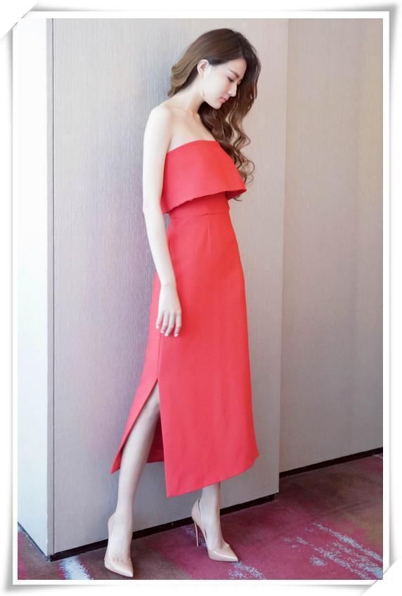 徐璐为秀腿真拼！穿一条看不见的短裤就出门，网友：还怎么交男友