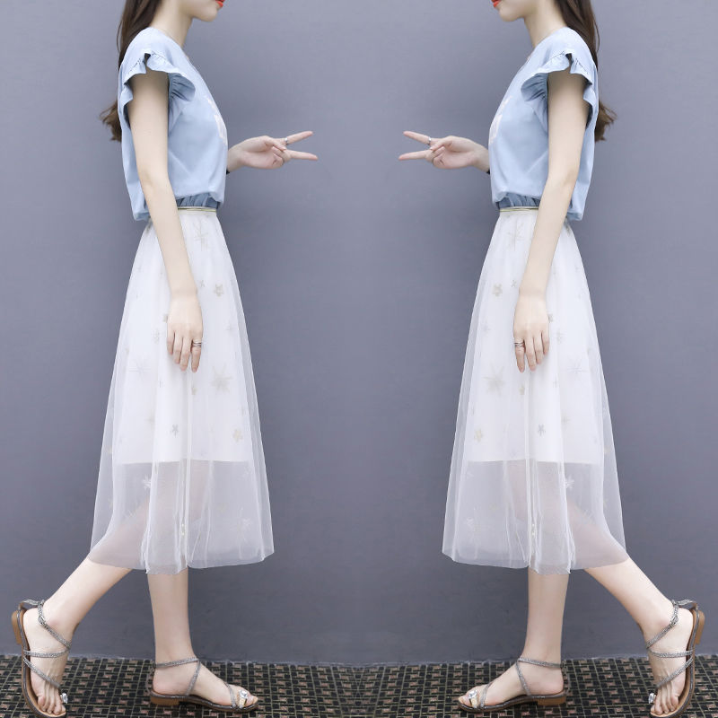 真刷新了我的认知!这连衣裙真能改变我的气质，洋气清新美丽吸睛