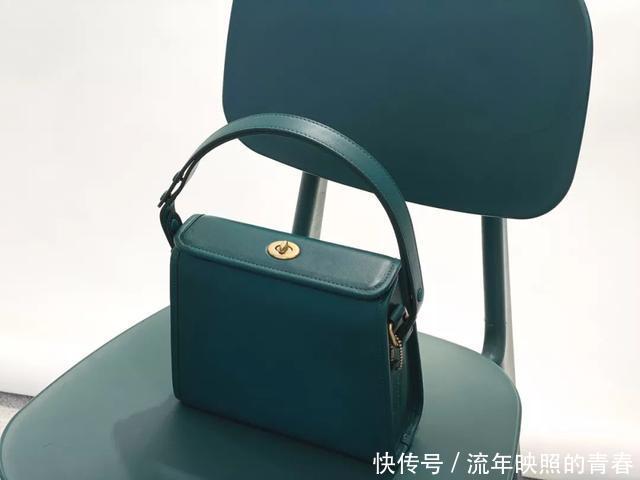  『翻天』Coach最近突然开挂了，新出的这款包真是美翻天了！