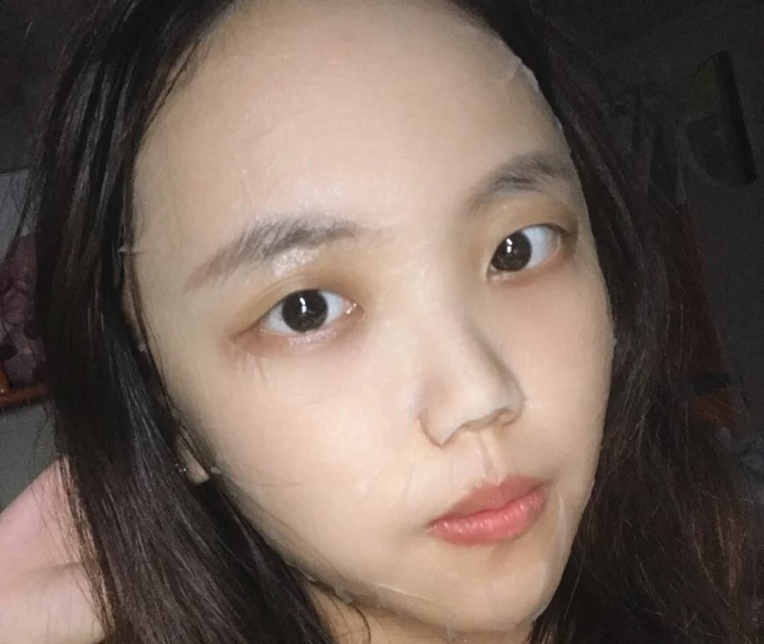「脸上」经常化浓妆的女生,看看脸上有没有这四个问题,有一个就很严重了