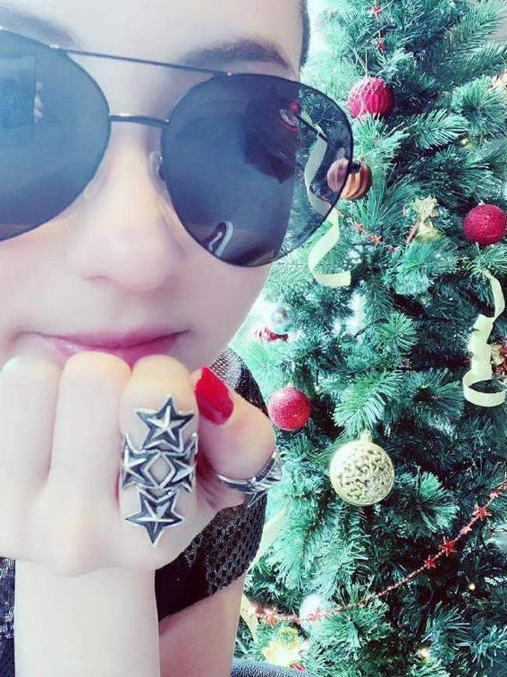 张柏芝三胎儿子姓名曝光,谢霆锋坐不住了,带王