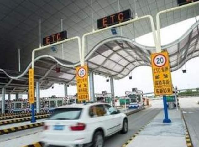  交警|免费“蹭”ETC是什么神操作？交警：拉入黑名单！罚款扣分
