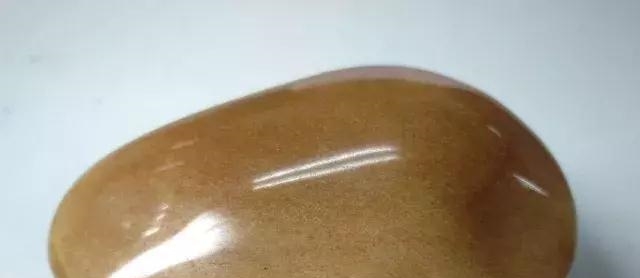 前有玉石垒猪圈, 后有和田玉砌鸡窝, 这个村子到底什么来头