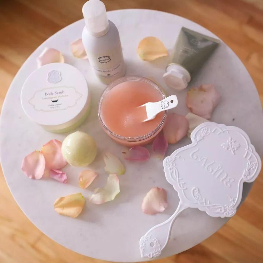 七夕节快到了，如何让他眼中的你美过一水女明星?