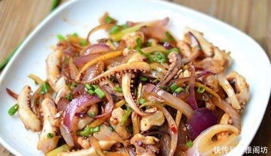  #猪肉#洋葱和此物一起炒，猪肉不如它，美味下饭，软化血管，早食早受益