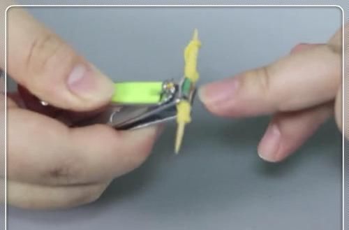  【没用】用了很久的指甲刀才发现，是一直没用对，难怪剪指甲到处乱飞