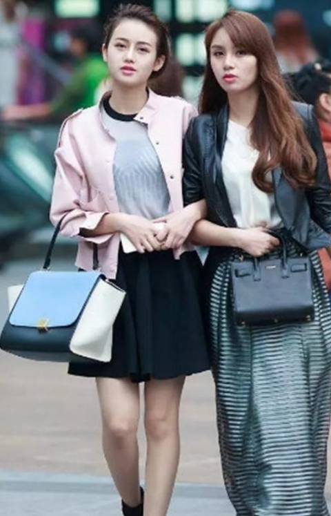 小姐姐，白色上衣搭配包臀裙，S型身材尽显迷人曲线让人着迷！