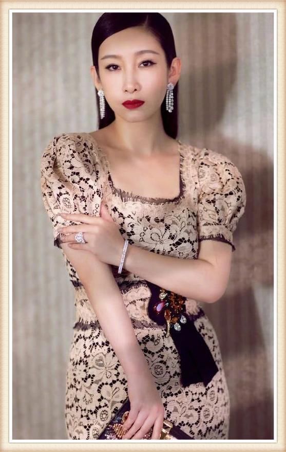 本以为秦海璐艳压全场了,没想到宁静的出场,才诠释了什么叫高级