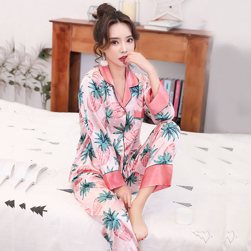 清新萌妹子最爱穿的睡衣套装，这个秋季让你轻松脱胎换骨做女神